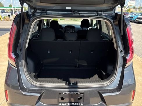 Used 2025 Kia Soul LX FWD image 22