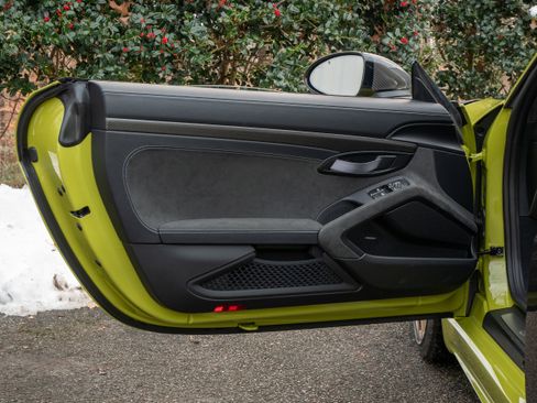 Used 2025 Porsche 718 Cayman GT4 RS image 31