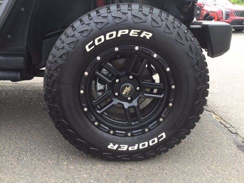 Used 2016 Jeep Wrangler Sport AWD/4WD image 36