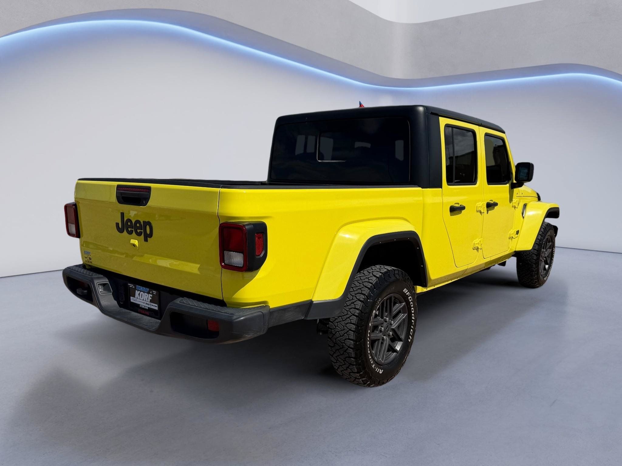 Used 2024 Jeep Gladiator Sport AWD/4WD image 5
