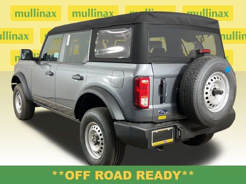 New 2025 Ford Bronco Base image 10