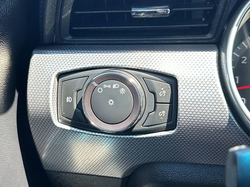 Used 2019 Ford Mustang GT RWD image 28