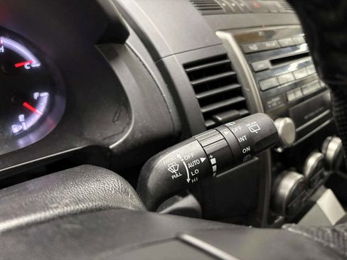 Used 2010 MAZDA MAZDA5 Grand Touring image 33