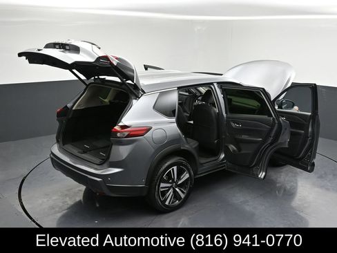 Used 2025 Nissan Rogue SL FWD image 34