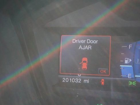 Used 2014 Ford Explorer Limited image 12