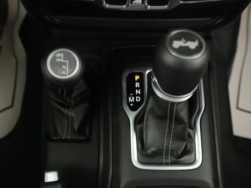 Used 2024 Jeep Wrangler Sahara w/ Technology Group image 20