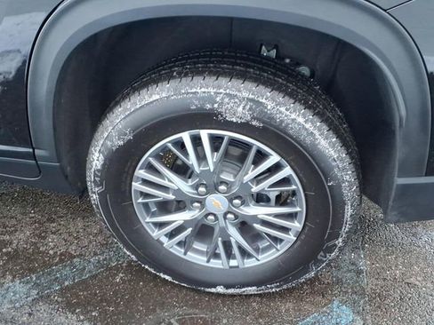 Used 2026 Chevrolet Traverse LT w/ Driver Confidence Package image 11