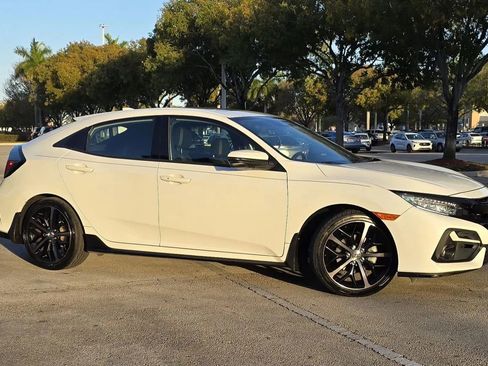 Used 2021 Honda Civic Sport Touring image 5