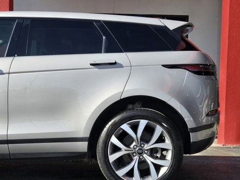 Used 2021 Land Rover Range Rover Evoque SE image 7