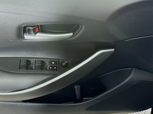 Used 2021 Toyota Corolla SE w/ SE Premium Package image 15