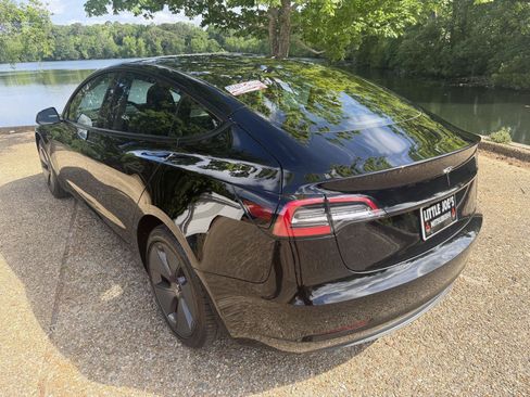 Used 2023 Tesla Model 3 Standard Range RWD image 5