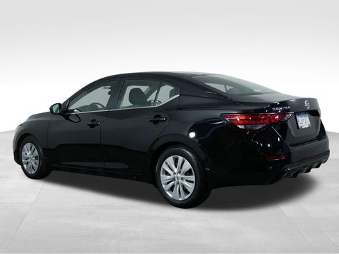 Used 2023 Nissan Sentra S FWD image 8