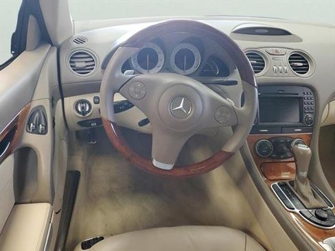 Used 2009 Mercedes-Benz SL 550 w/ Premium I Pkg image 12