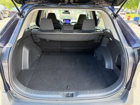 Used 2024 Toyota RAV4 XLE AWD/4WD image 21