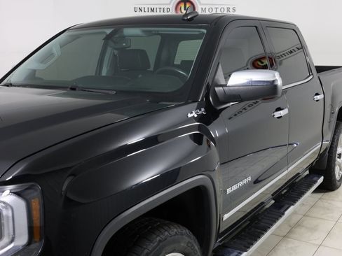 Used 2018 GMC Sierra 1500 SLT w/ SLT Premium Package image 44