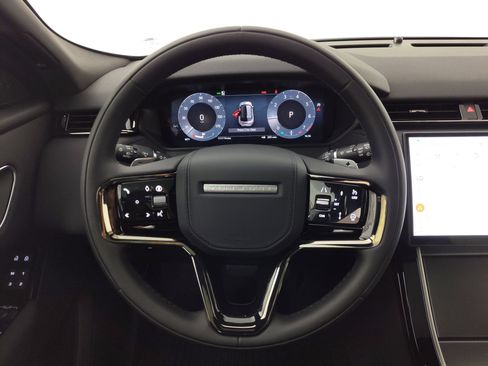 Used 2026 Land Rover Range Rover Velar S AWD/4WD image 14