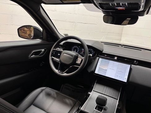 New 2026 Land Rover Range Rover Velar Dynamic SE image 33