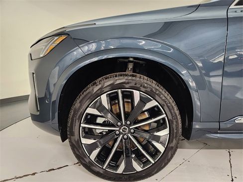 New 2026 Volvo XC90 B6 Ultra w/ Protection Package image 11