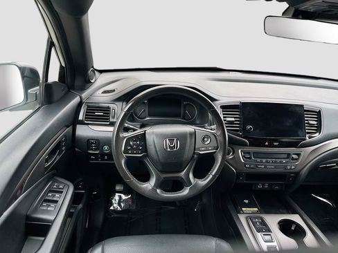 Used 2025 Honda Passport EX-L image 23