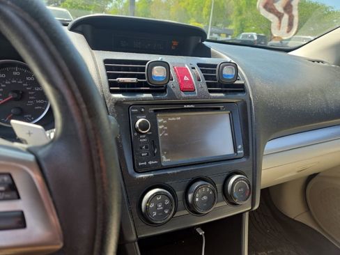 Used 2014 Subaru Crosstrek 2.0i Premium image 19