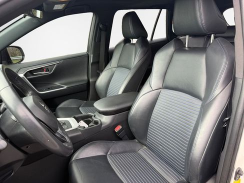 Used 2020 Toyota RAV4 XSE w/ Carpet Mat Package image 12