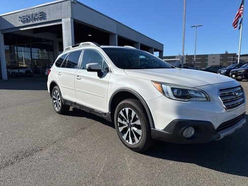 Used 2015 Subaru Outback 2.5i Limited image 4