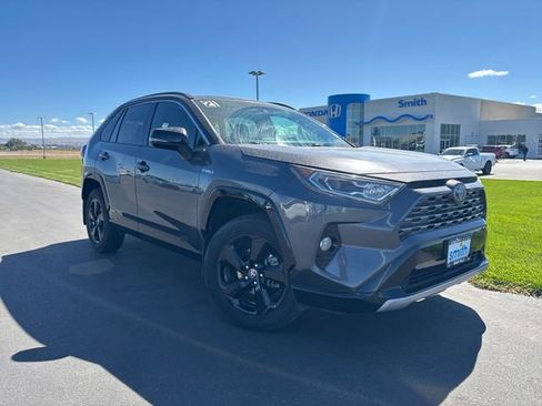 Used 2021 Toyota RAV4 XSE w/ Carpet Mat Package (TMS) AWD/4WD image 2