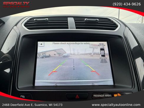 Used 2018 Ford Explorer XLT w/ Equipment Group 202A image 28