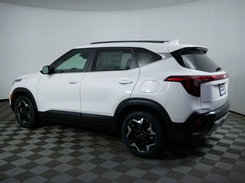 New 2026 Kia Seltos EX image 8