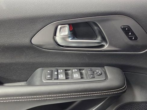 New 2026 Chrysler Pacifica Select image 28