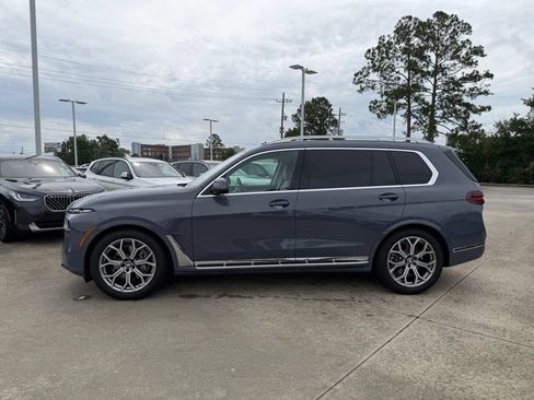 Certified 2026 BMW X7 xDrive40i w/ Executive Package AWD/4WD image 8