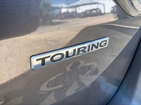 Used 2015 Honda Odyssey Touring image 10