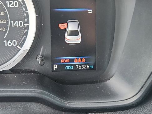 Used 2021 Toyota Corolla LE image 12