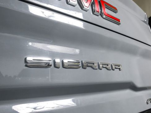 Used 2024 GMC Sierra 2500 AT4X image 48