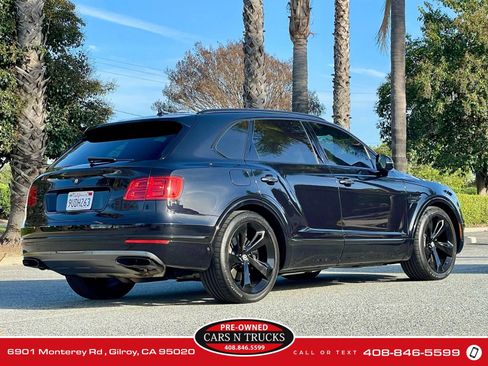 Used 2017 Bentley Bentayga image 33
