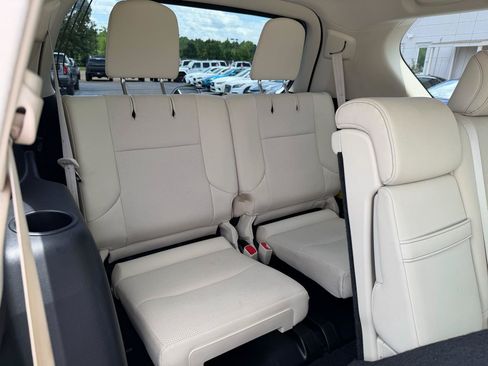 Used 2020 Lexus GX 460 Premium w/ Premium Package AWD/4WD image 23