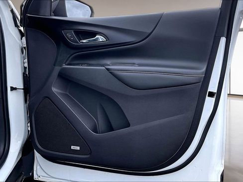 Certified 2018 Chevrolet Equinox Premier FWD image 19