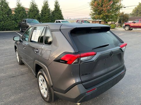 Used 2025 Toyota RAV4 LE AWD/4WD image 3