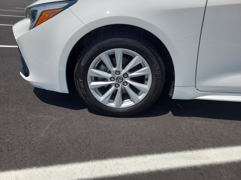 Certified 2023 Toyota Corolla SE FWD image 9