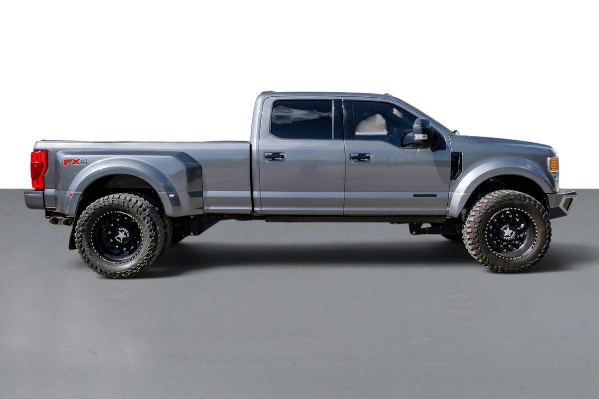 Used 2022 Ford F450 Platinum w/ FX4 Off-Road Package AWD/4WD image 5