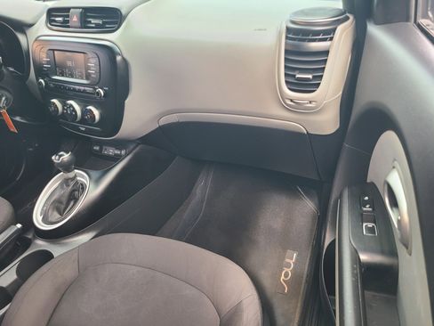 Used 2017 Kia Soul image 13