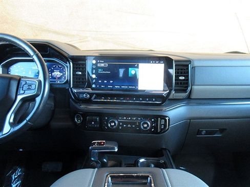 Used 2022 Chevrolet Silverado 1500 ZR2 w/ Technology Package image 20