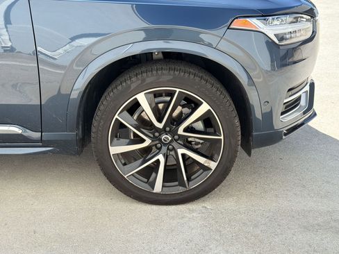 Used 2023 Volvo XC90 B6 Plus w/ Protection Package Premier image 12