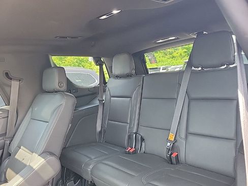 Used 2022 Chevrolet Tahoe LT w/ Luxury Package AWD/4WD image 41