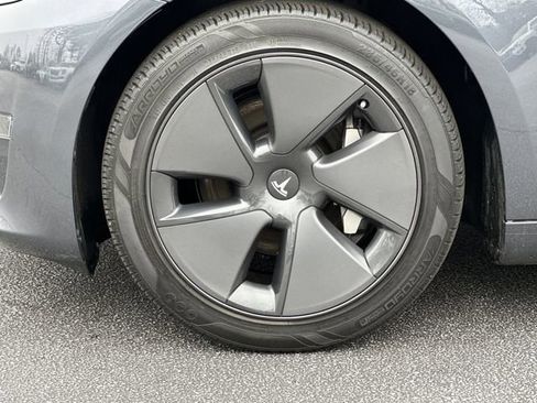 Used 2023 Tesla Model 3 Standard Range image 32
