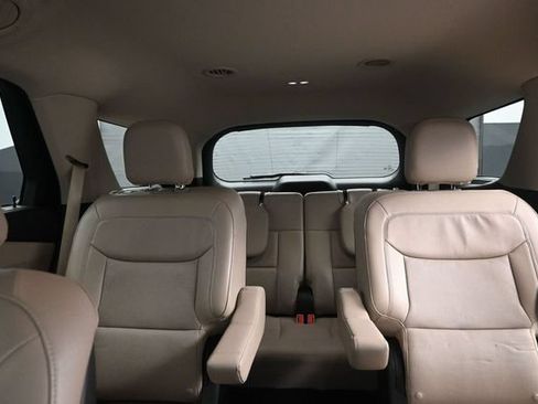Certified 2020 Ford Explorer Limited AWD/4WD image 16