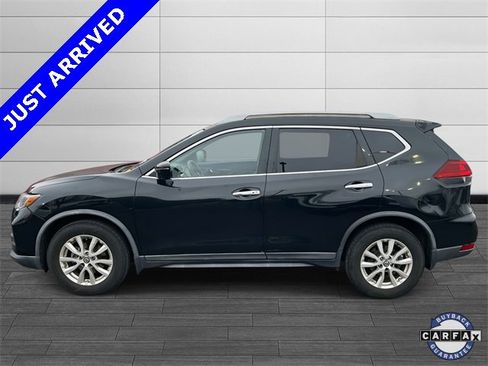 Used 2018 Nissan Rogue SV w/ Premium Package image 5