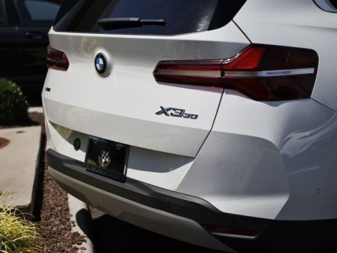 Used 2026 BMW X3 xDrive30i AWD/4WD image 9