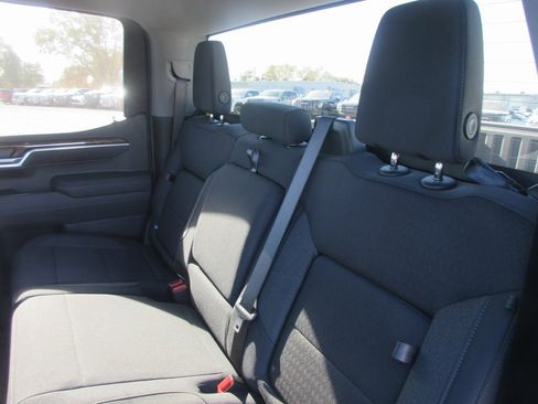 New 2026 GMC Sierra 1500 Elevation image 15