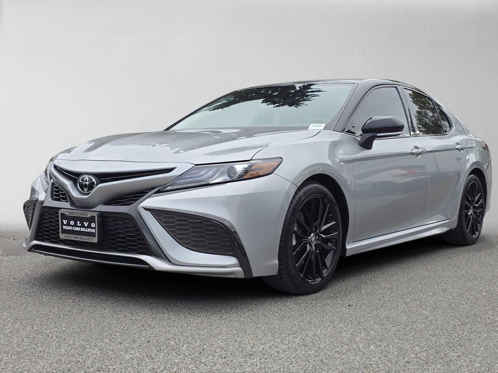 Used 2022 Toyota Camry XSE AWD/4WD image 7